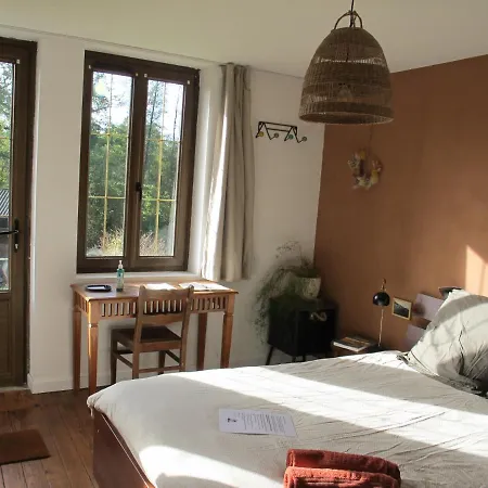 Bed & Breakfast L'oisiveraie - Ecologique, Accueil Paysan, 2-3pers Dompierre (Orne)