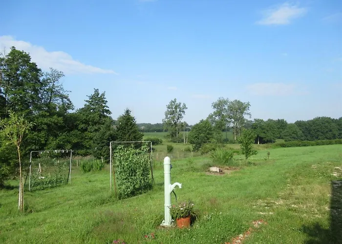 L'oisiveraie - Ecolieu Dans Le Bocage Normand Dompierre (Orne)